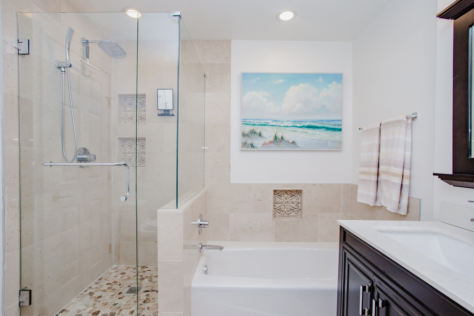 571 GROSSE POINTE Circle #11-7, Vernon Hills, IL 60061