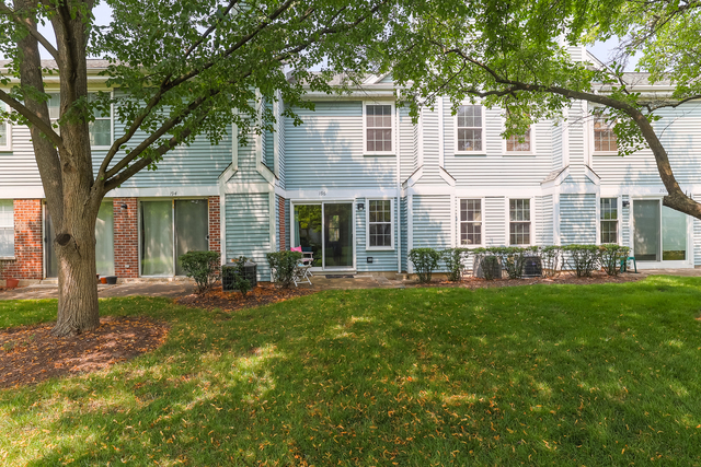 196 White Branch Court, Buffalo Grove, IL 60089