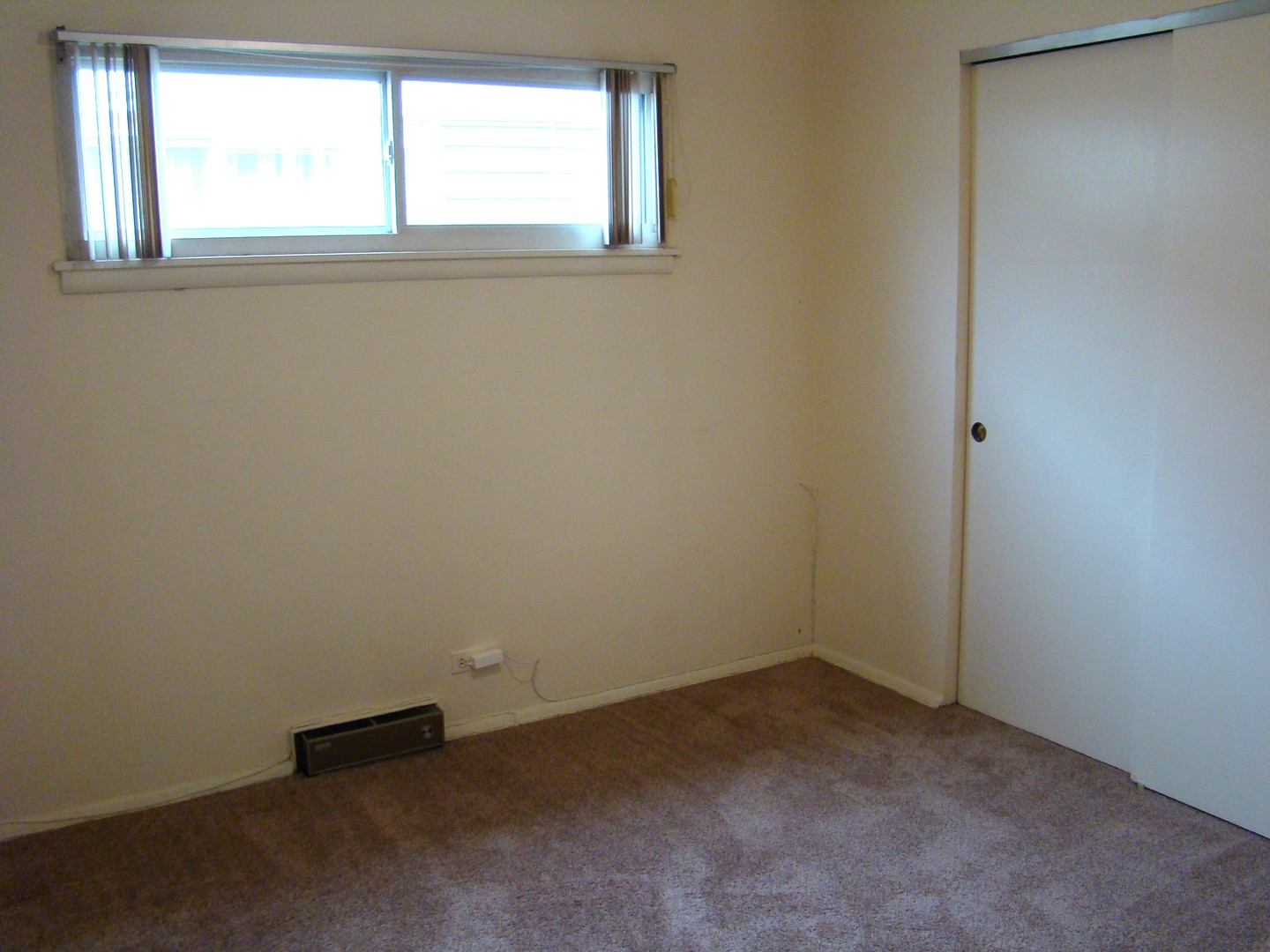 8732 S Calumet Avenue, Chicago, IL 60619