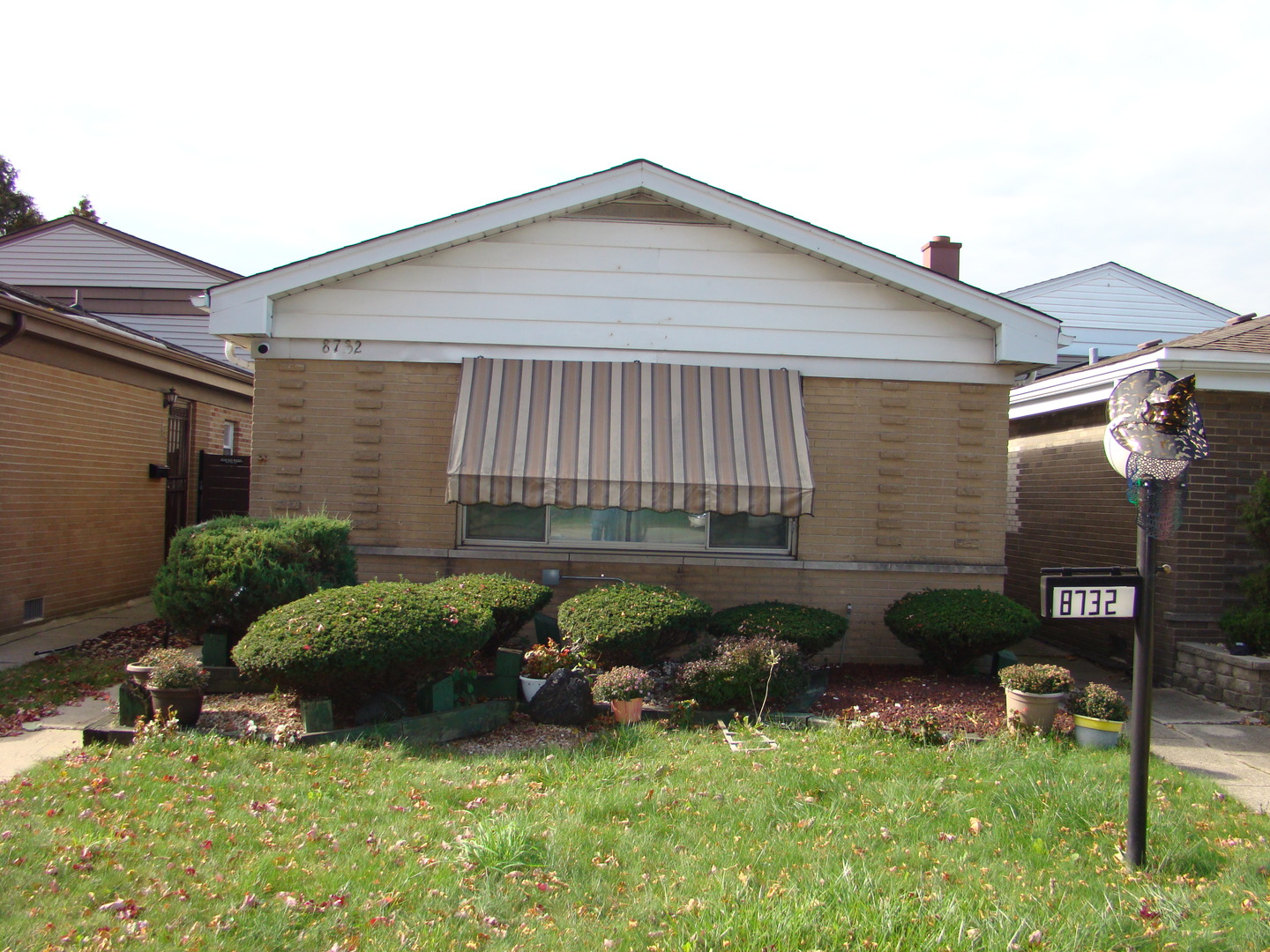 8732 S Calumet Avenue, Chicago, IL 60619