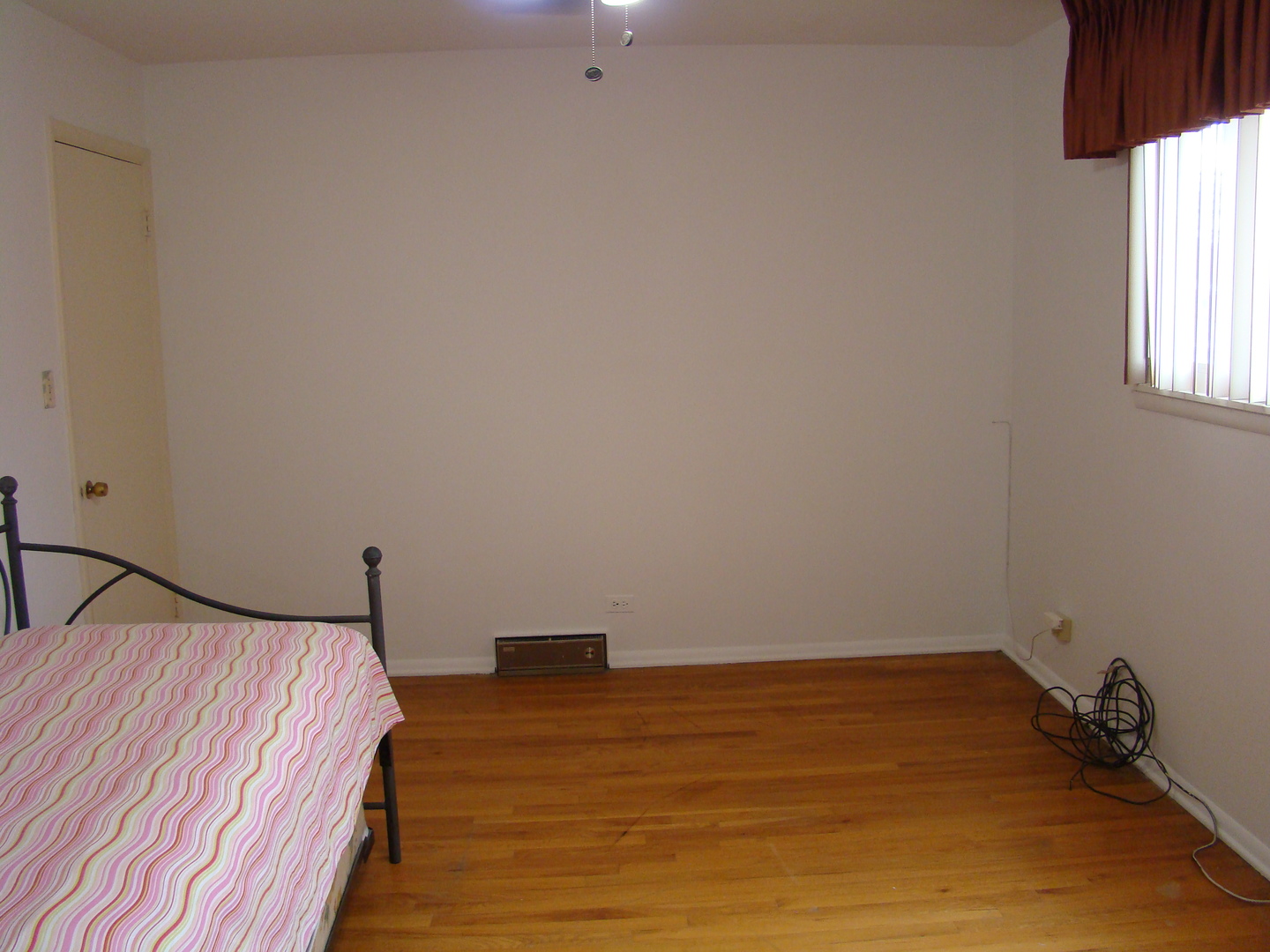 8732 S Calumet Avenue, Chicago, IL 60619