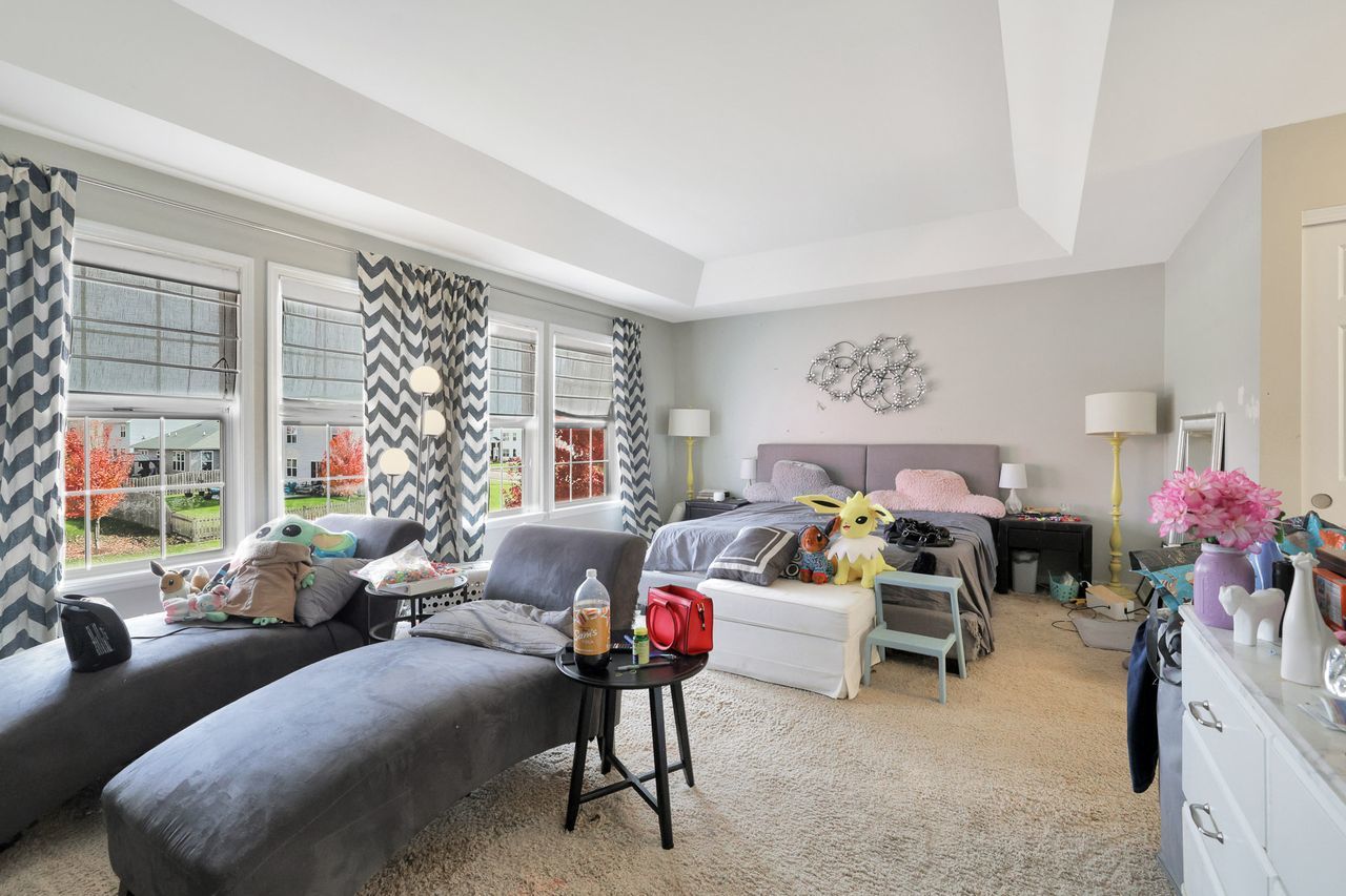 2951 Braeburn Way, Woodstock, IL 60098