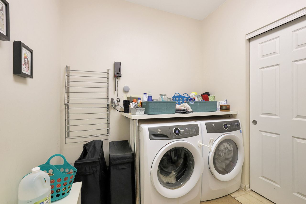 2951 Braeburn Way, Woodstock, IL 60098