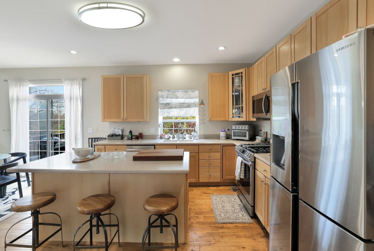 2951 Braeburn Way, Woodstock, IL 60098