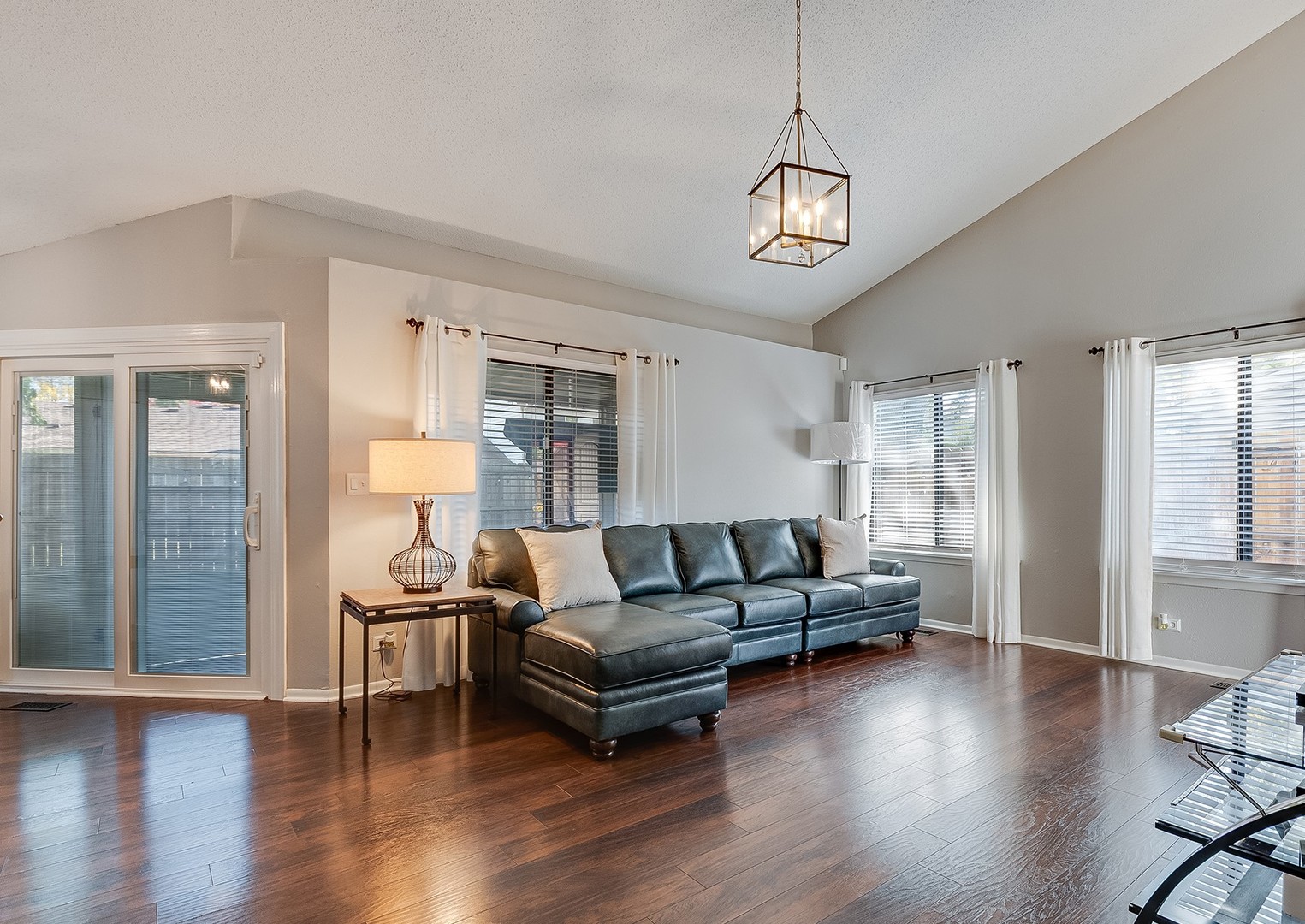 1008 Pheasant Run Lane, Aurora, IL 60504