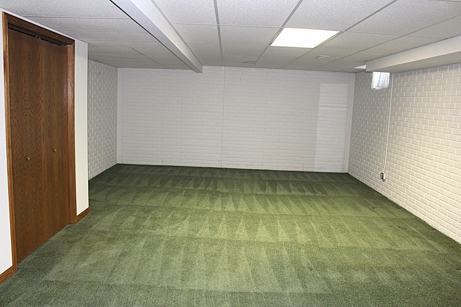 3 Delmar Drive, Clinton, IL 61727