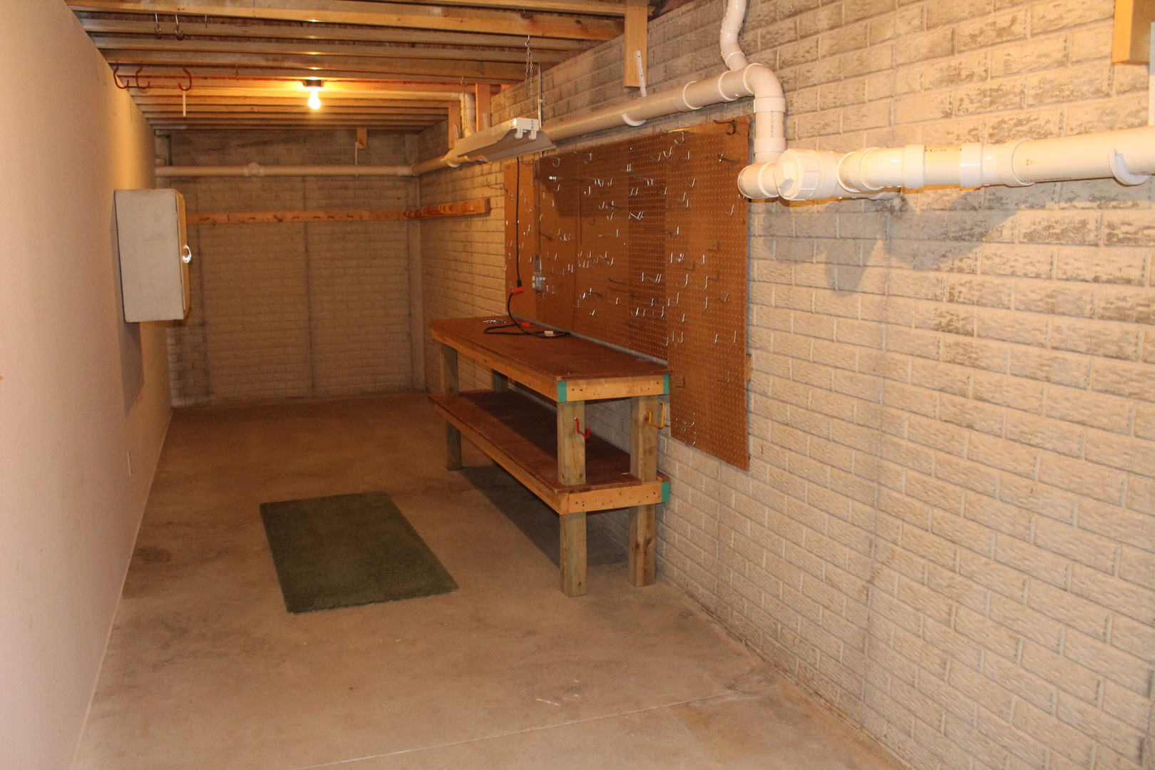 3 Delmar Drive, Clinton, IL 61727