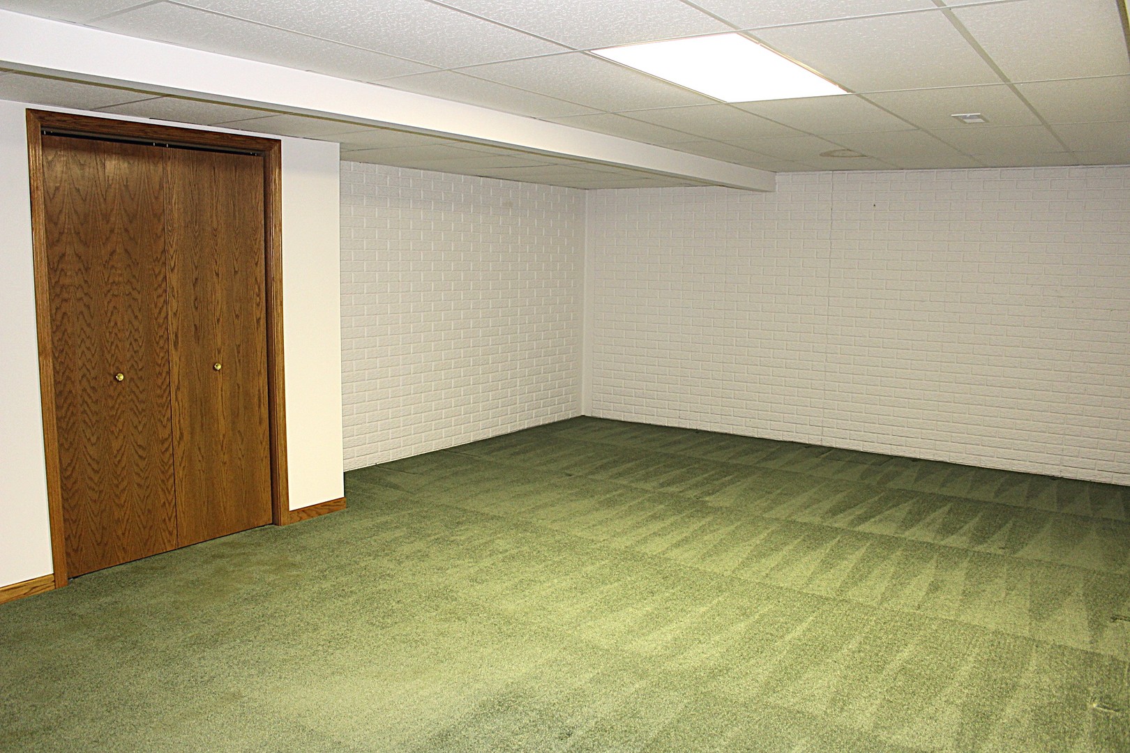 3 Delmar Drive, Clinton, IL 61727