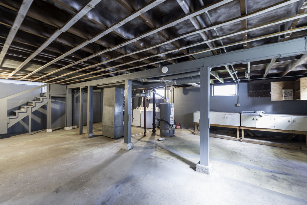 1913 Chippewa Road, Waukegan, IL 60087