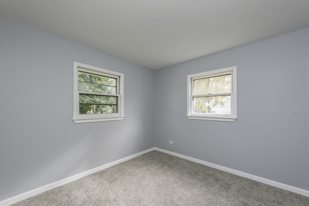 1913 Chippewa Road, Waukegan, IL 60087