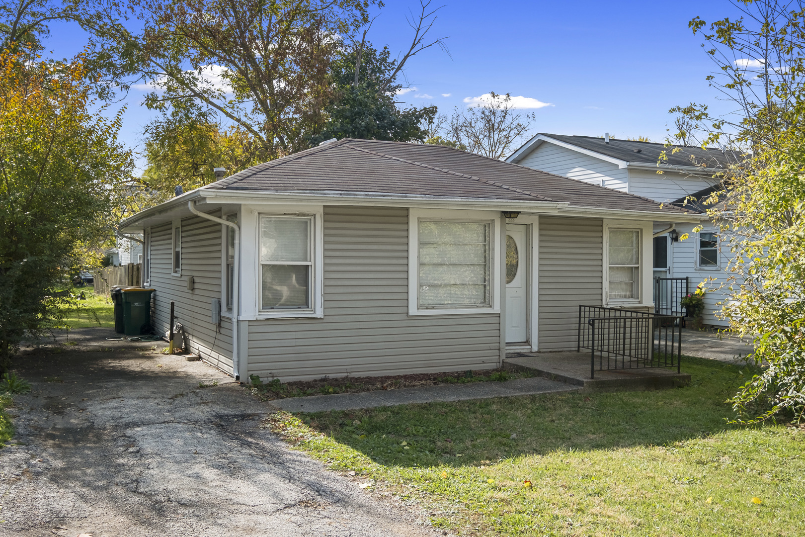 233 Wildwood Drive, Round Lake Beach, IL 60073