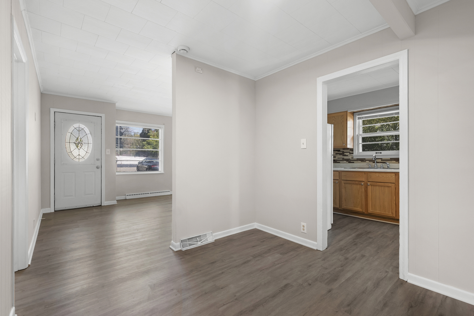 233 Wildwood Drive, Round Lake Beach, IL 60073