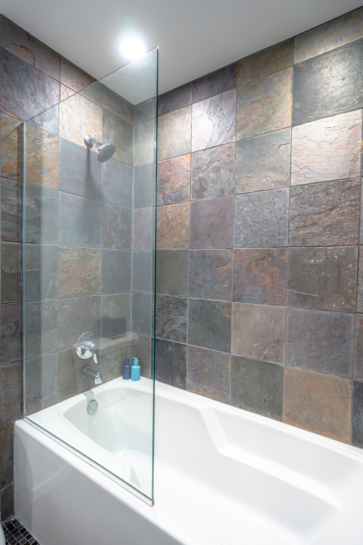 240 E Illinois Street #1606, Chicago, IL 60611