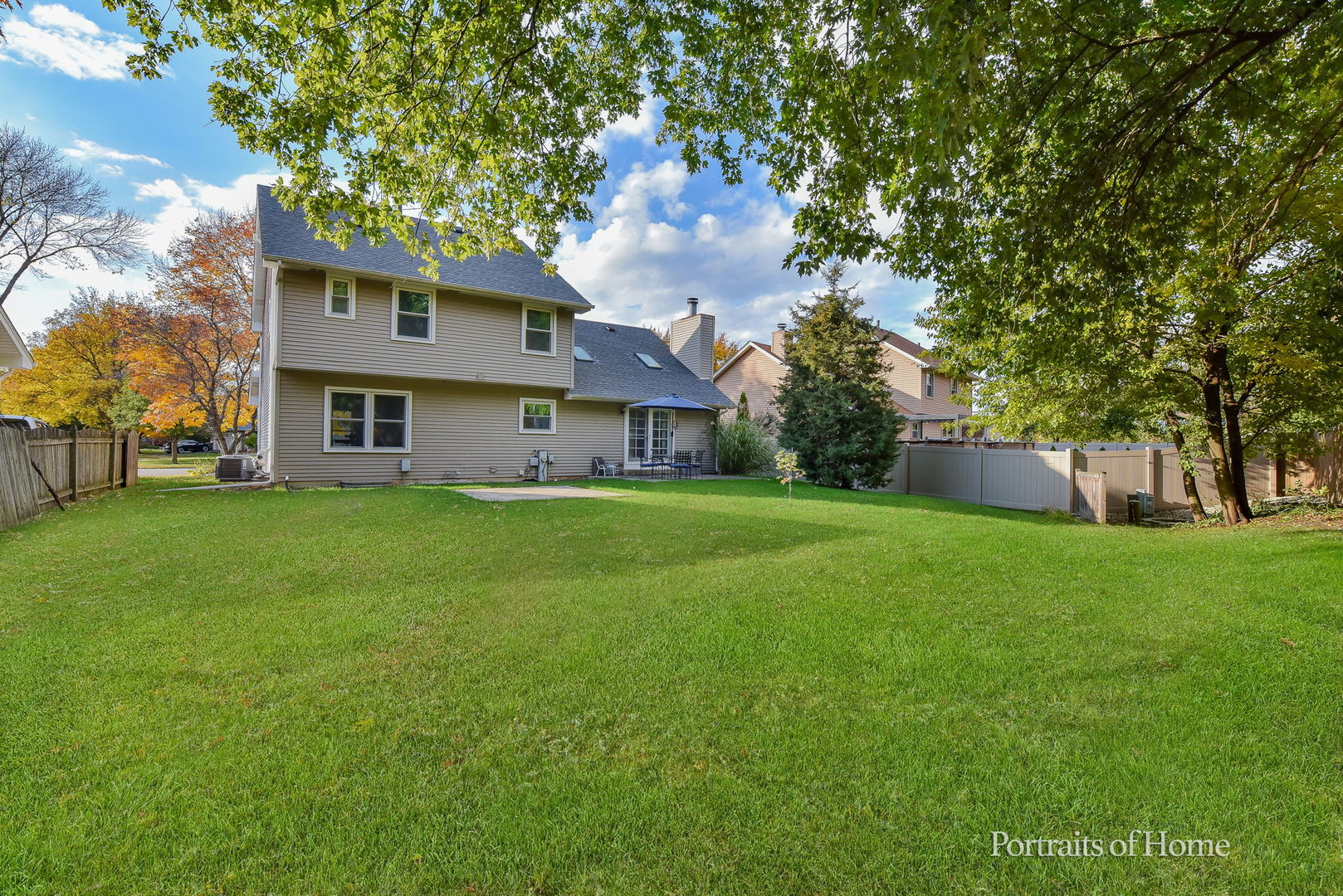 2206 Gleneagles Drive, Naperville, IL 60565