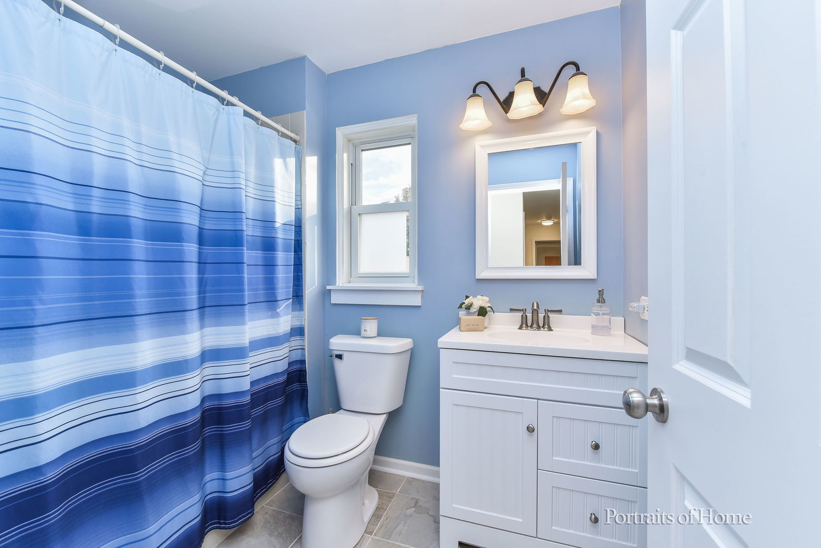 2206 Gleneagles Drive, Naperville, IL 60565