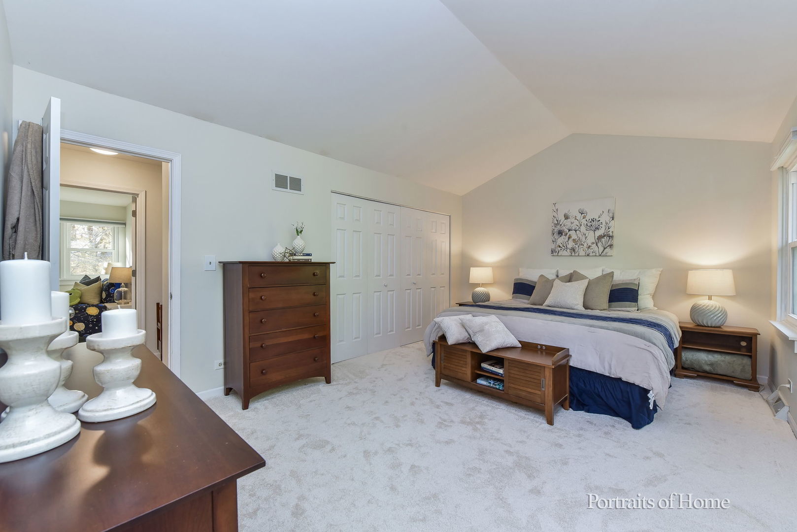 2206 Gleneagles Drive, Naperville, IL 60565