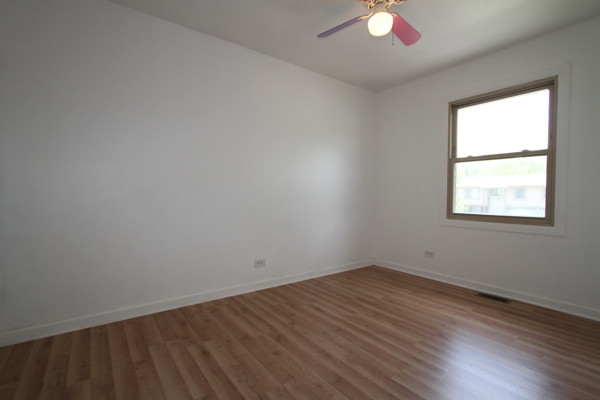 5808 ALLEMONG Drive, Matteson, IL 60443