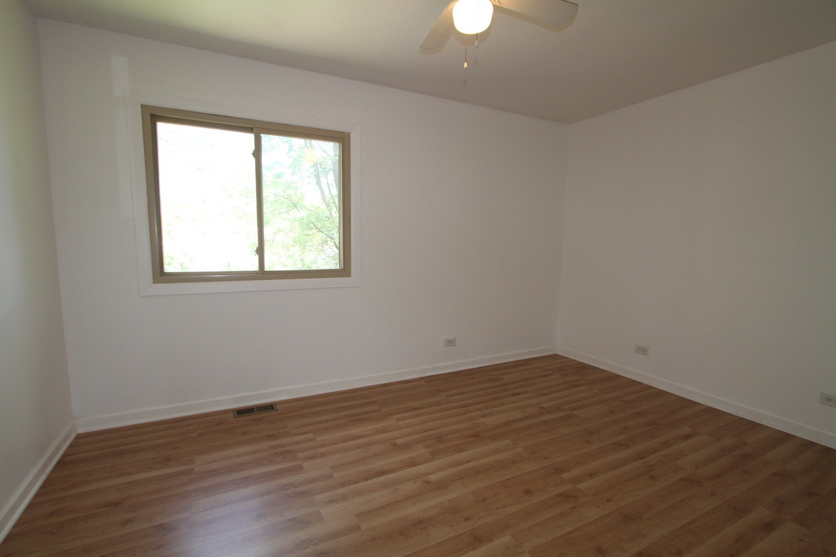 5808 ALLEMONG Drive, Matteson, IL 60443