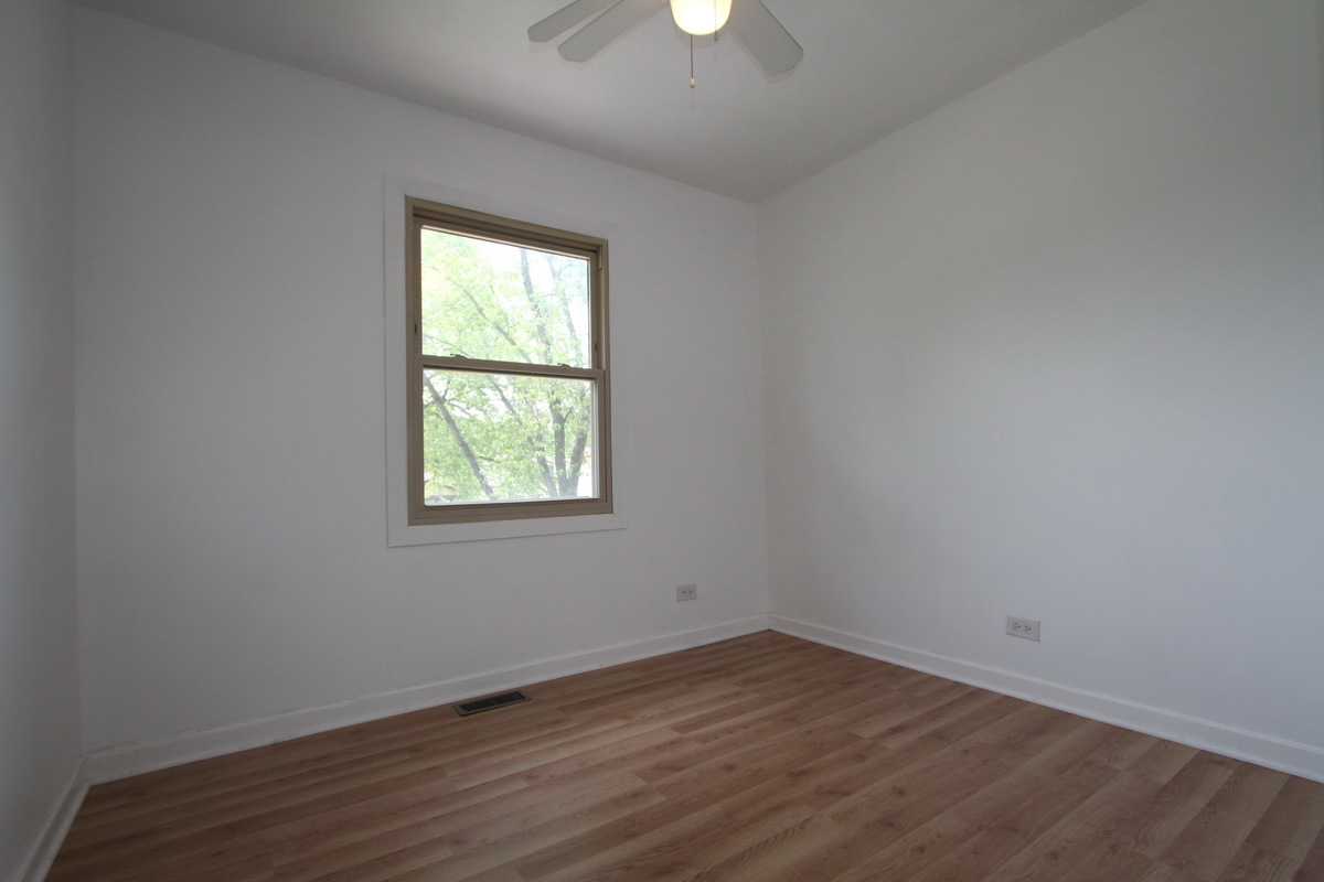 5808 ALLEMONG Drive, Matteson, IL 60443