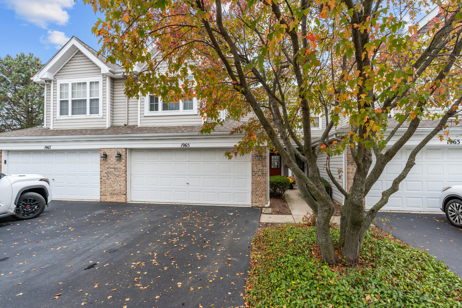 1965 Town Drive, Naperville, IL 60565