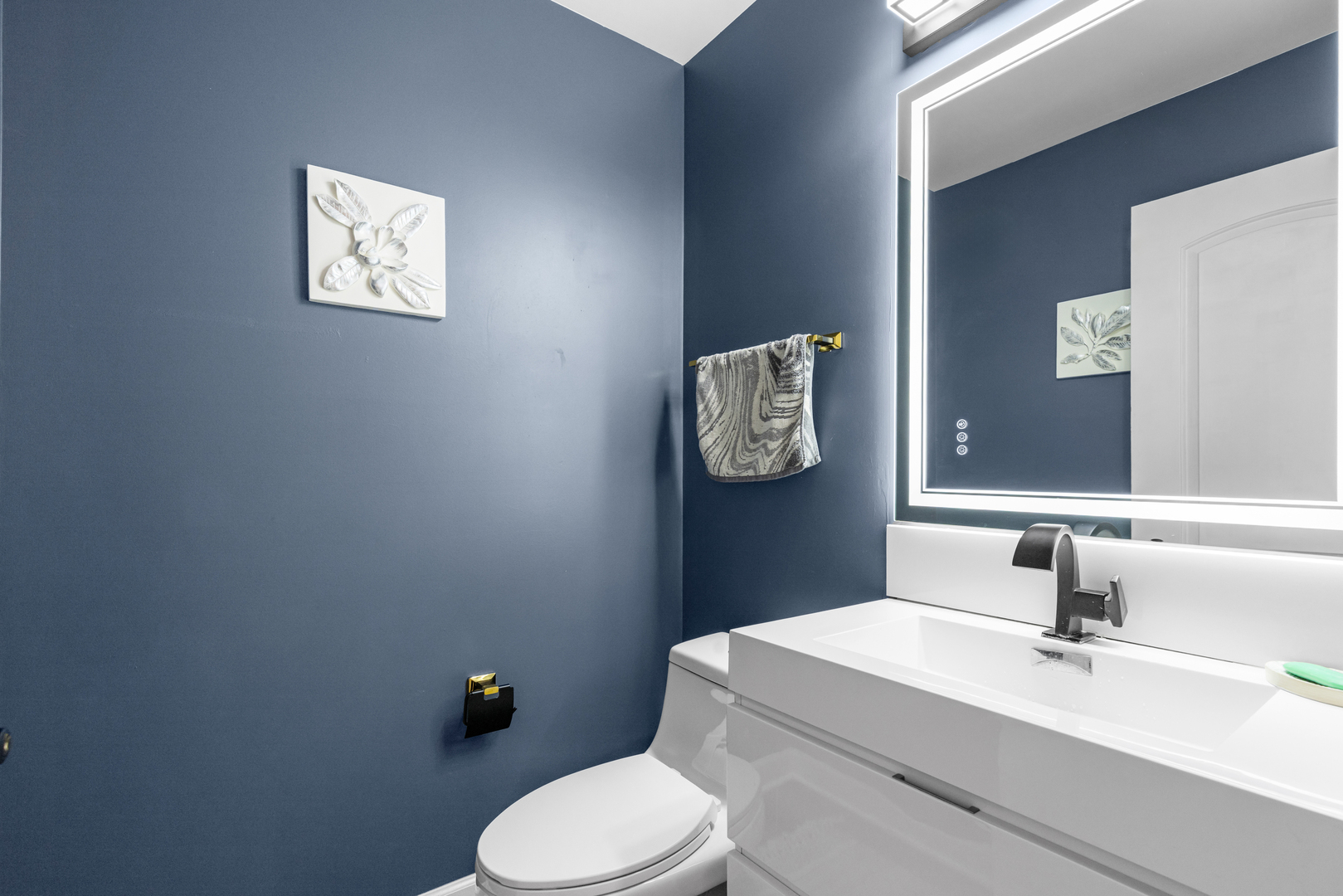 1965 Town Drive, Naperville, IL 60565