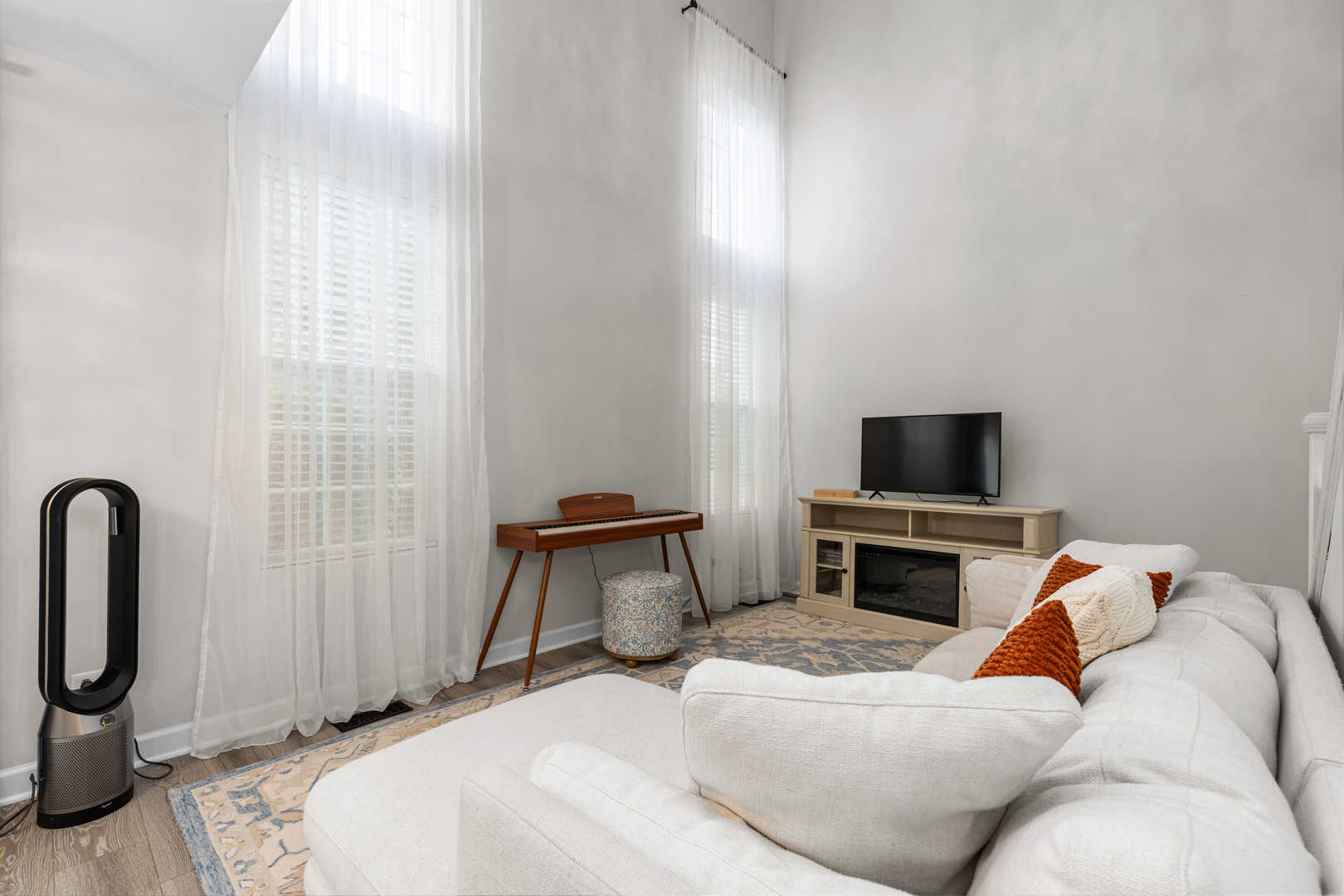 1965 Town Drive, Naperville, IL 60565