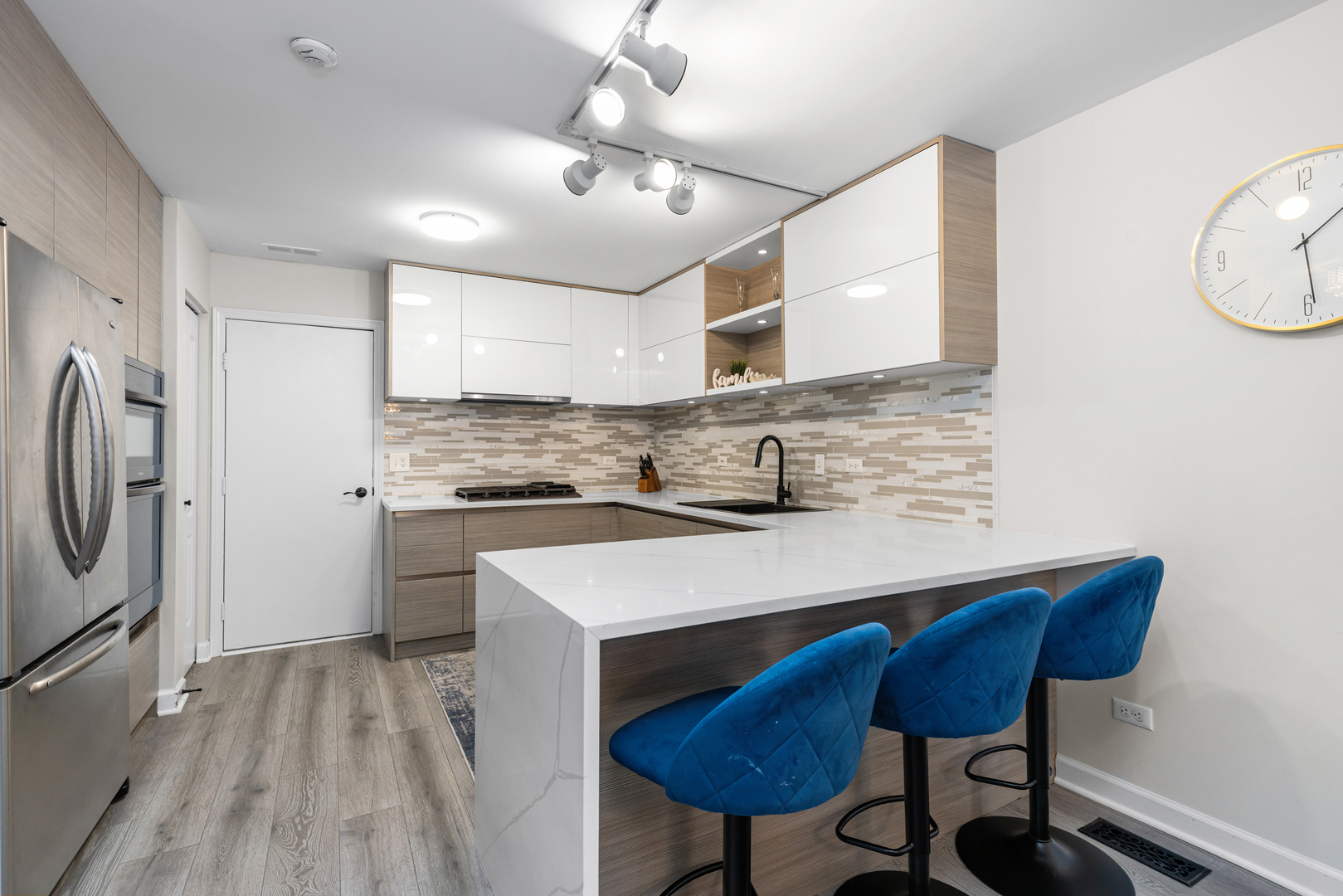 1965 Town Drive, Naperville, IL 60565