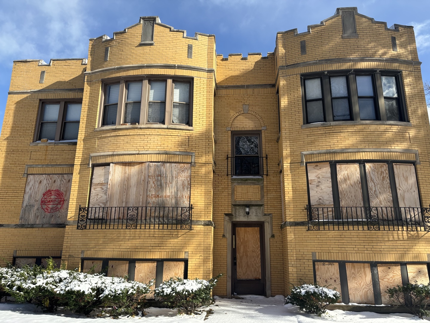 8157 S Chappel Avenue, Chicago, IL 60617