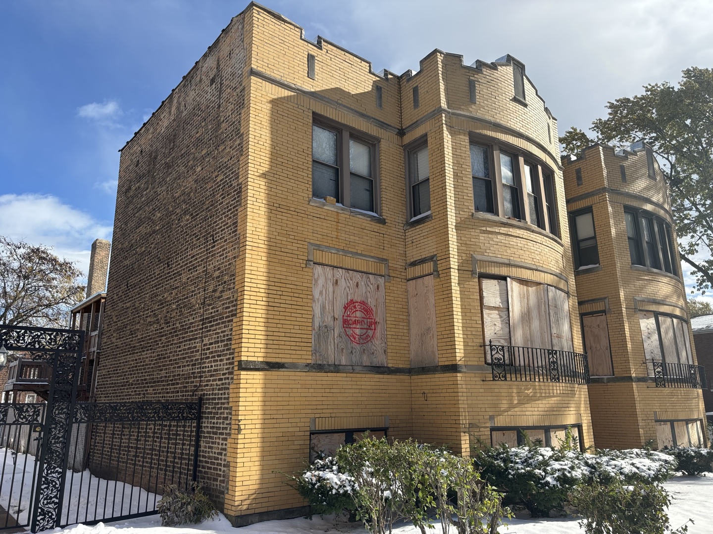 8157 S Chappel Avenue, Chicago, IL 60617