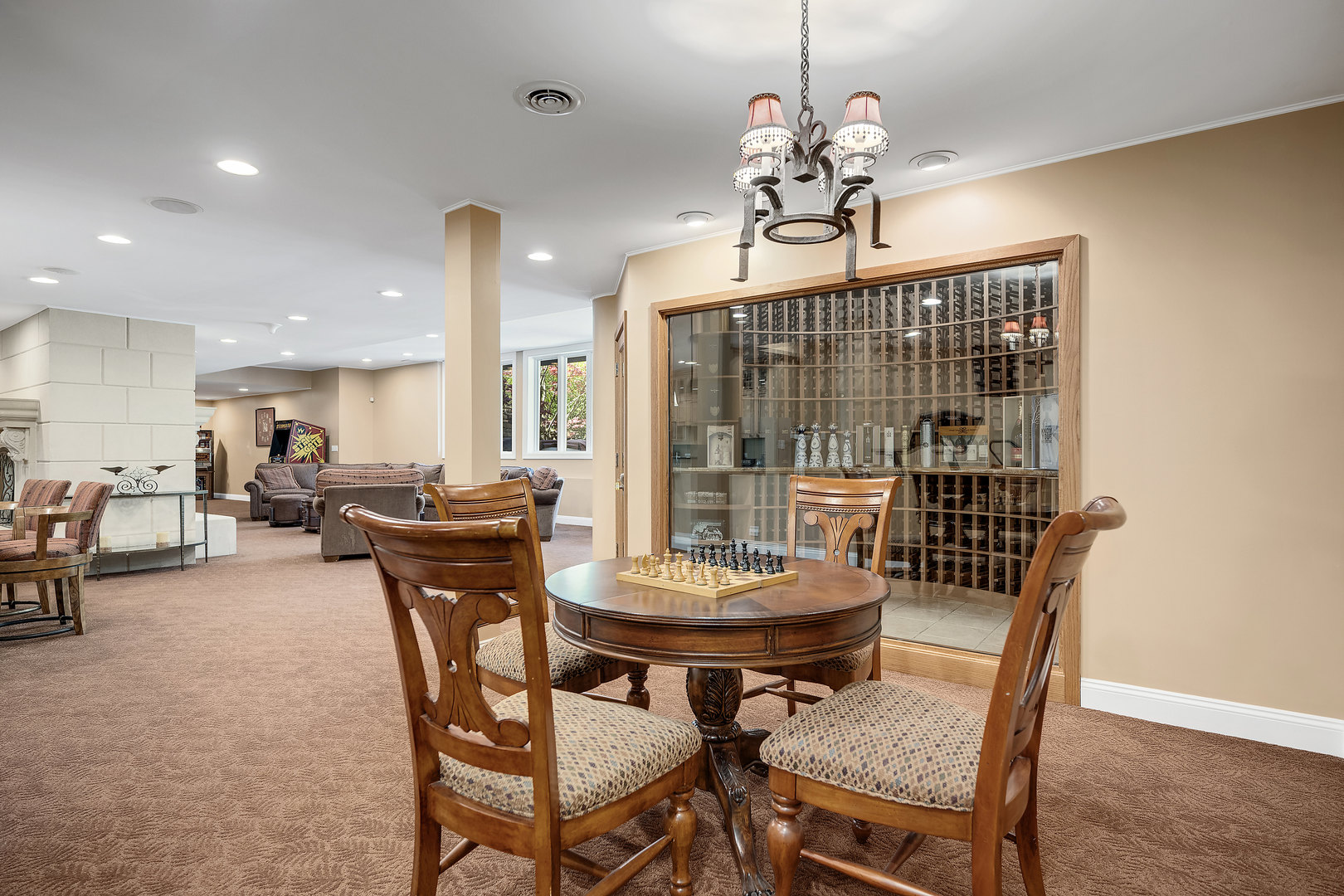 1890 Robinwood Lane, Riverwoods, IL 60015