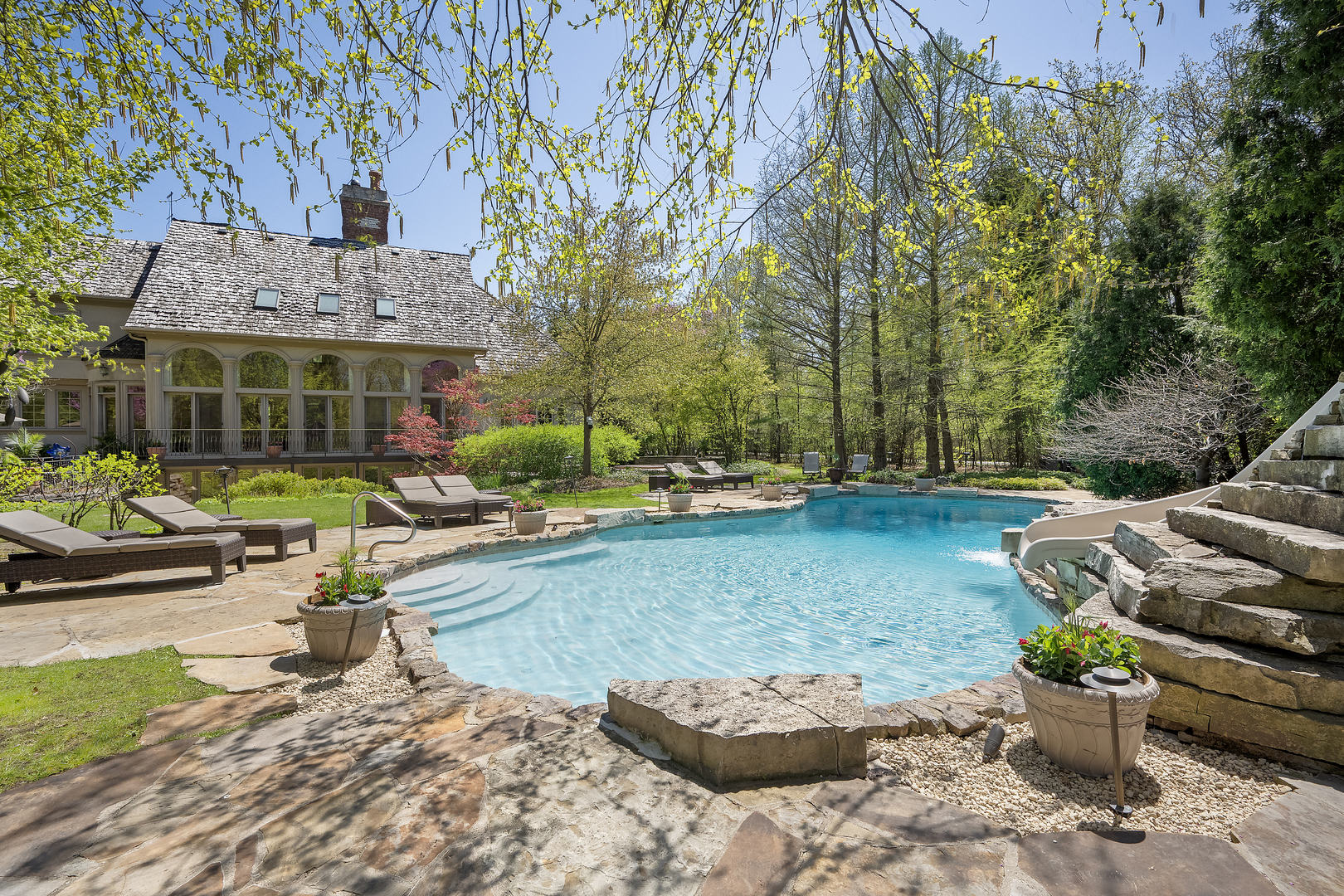 1890 Robinwood Lane, Riverwoods, IL 60015