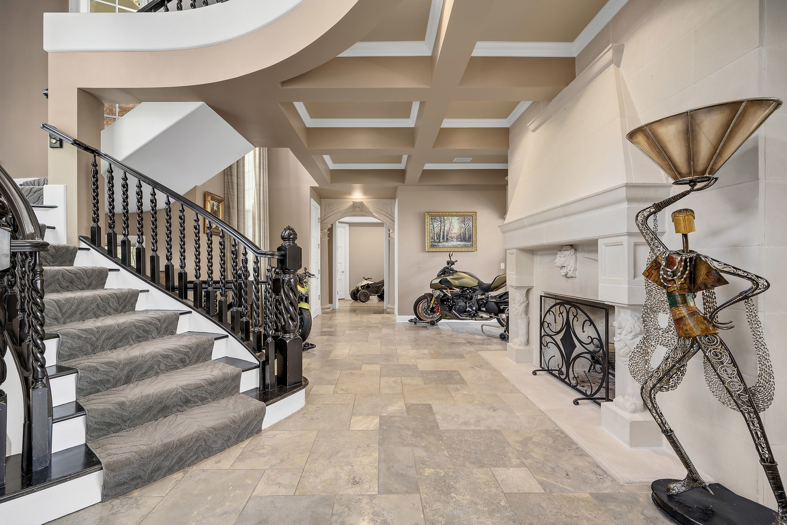 1890 Robinwood Lane, Riverwoods, IL 60015