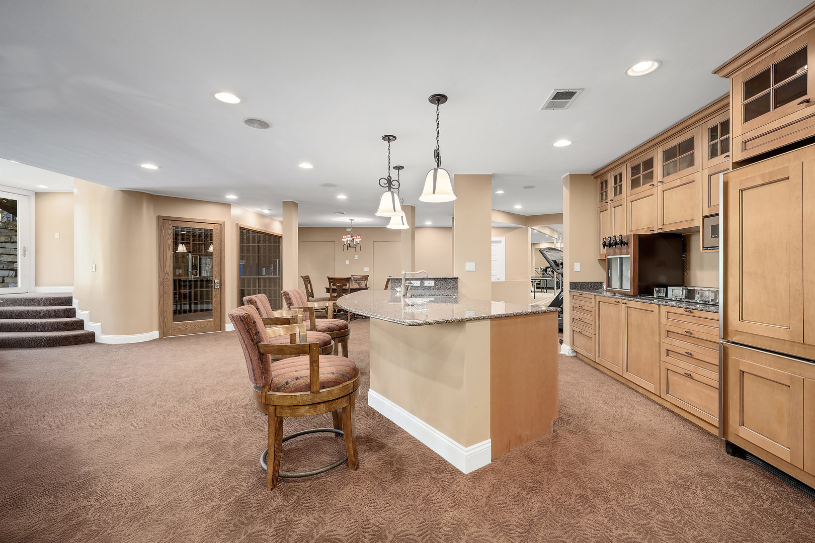 1890 Robinwood Lane, Riverwoods, IL 60015