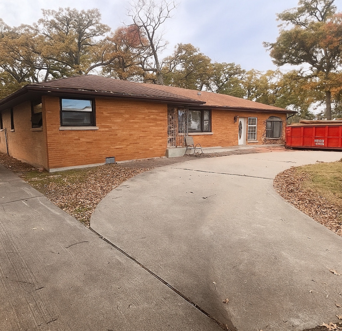 10840 S Harlem Avenue, Worth, IL 60482