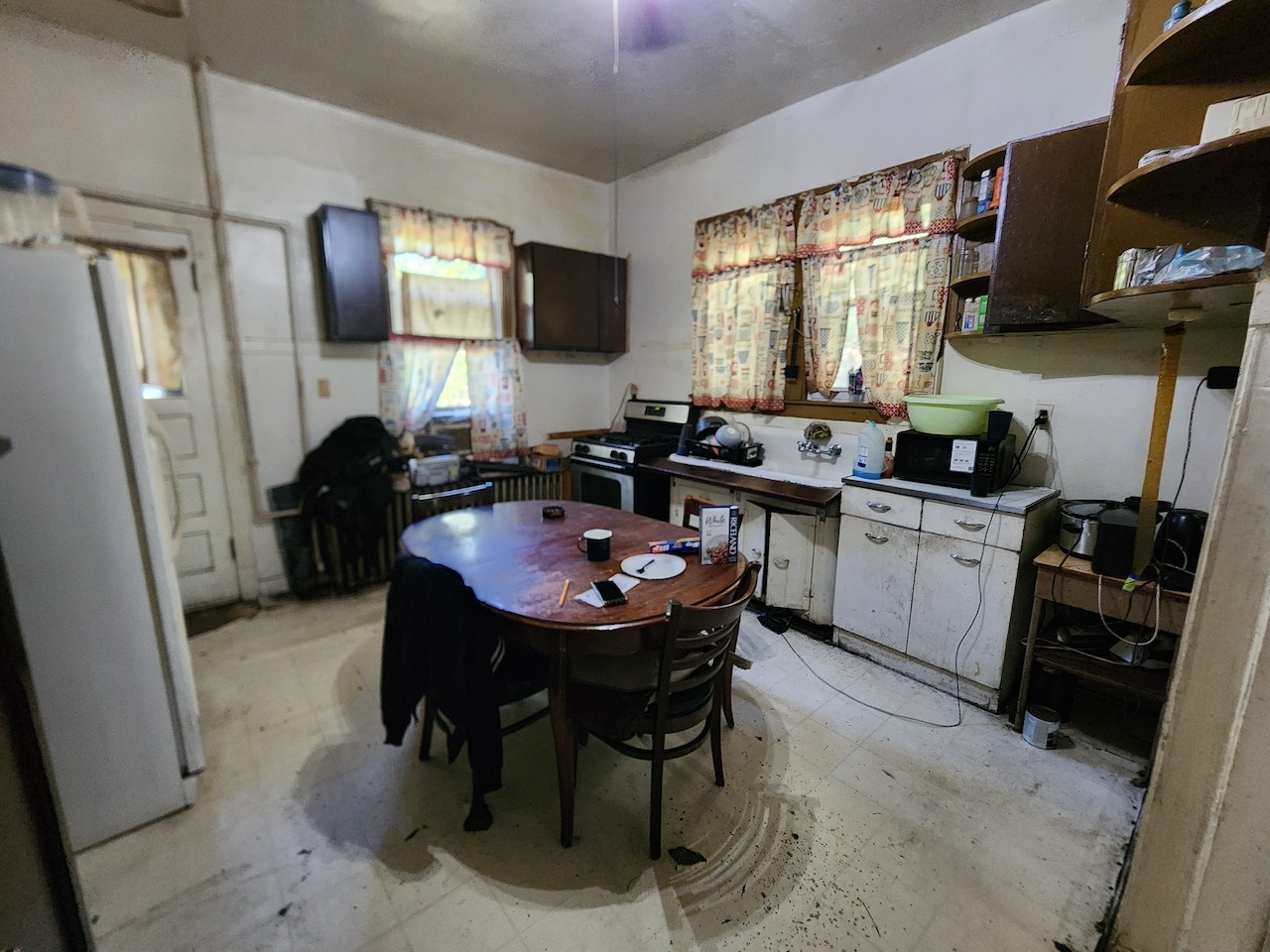 5830 S Carpenter Street, Chicago, IL 60621