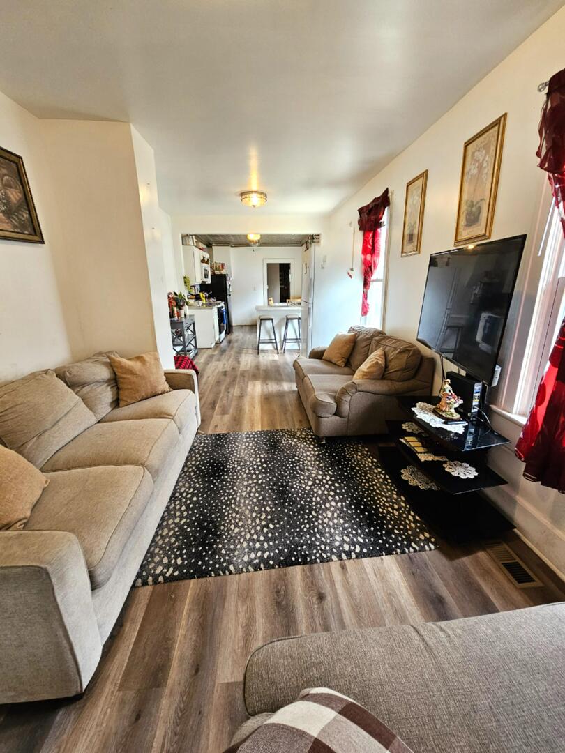 454 S Desplaines Street, Joliet, IL 60436