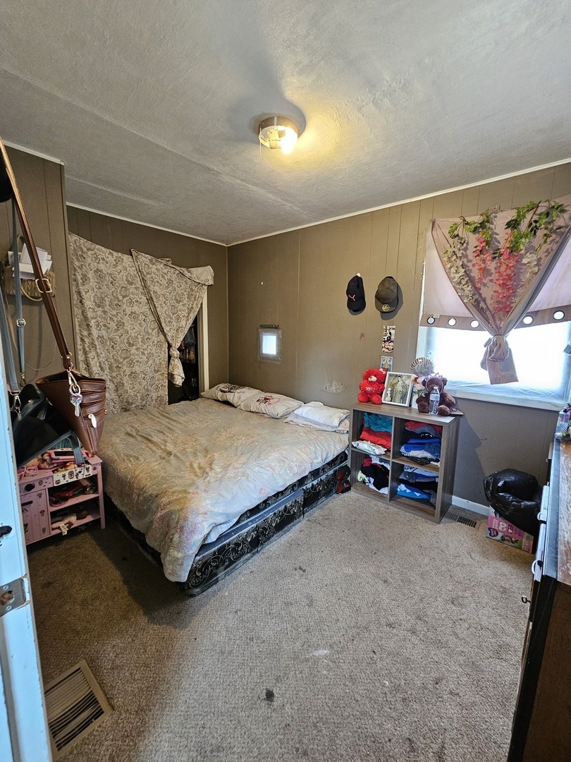 454 S Desplaines Street, Joliet, IL 60436