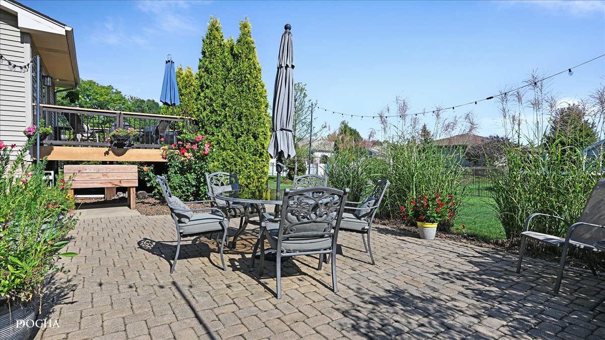 2758 Bluestone Bay Drive, New Lenox, IL 60451