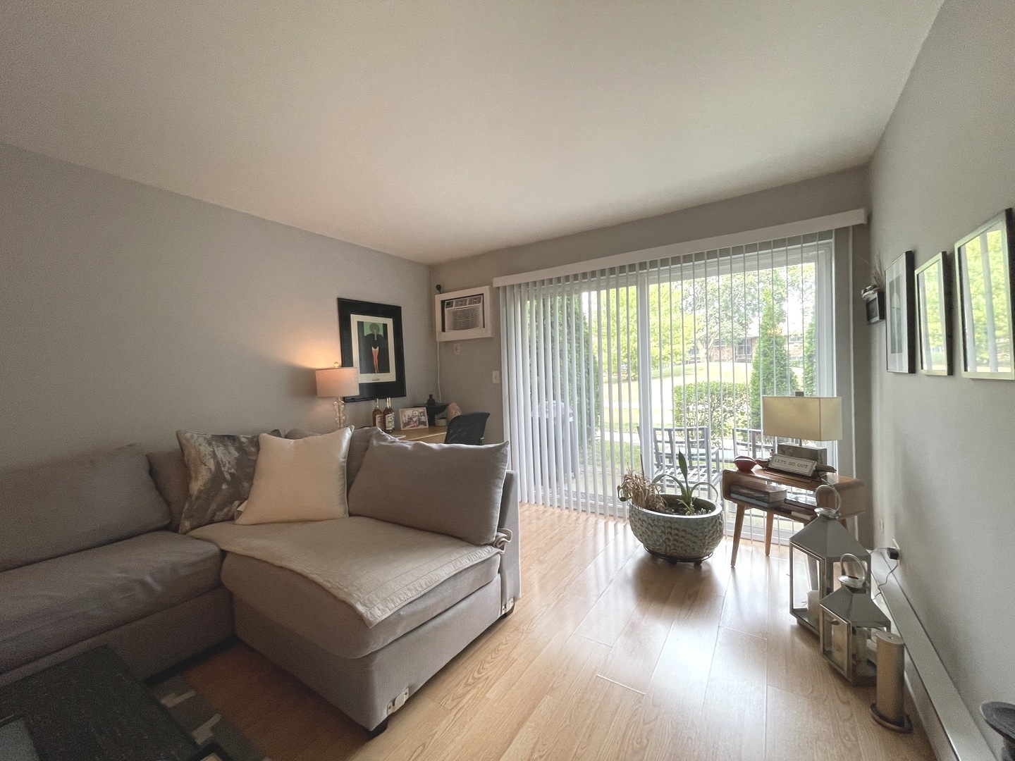 832 E Old Willow Road #106, Prospect Heights, IL 60070