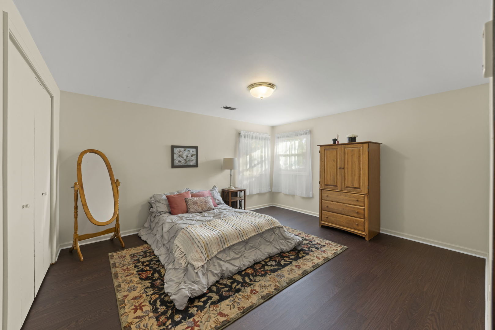 1913 Birch Road, Homewood, IL 60430