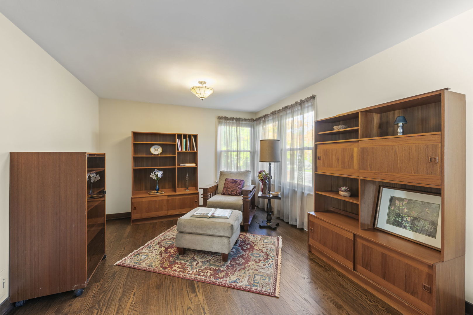 1913 Birch Road, Homewood, IL 60430