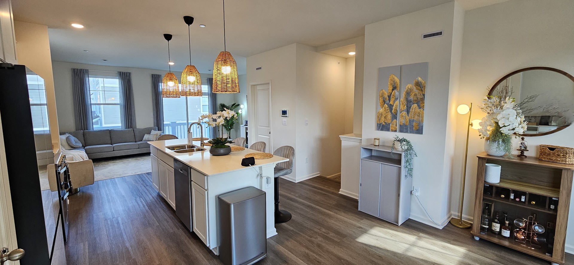 2227 Glacier Street, Mundelein, IL 60060