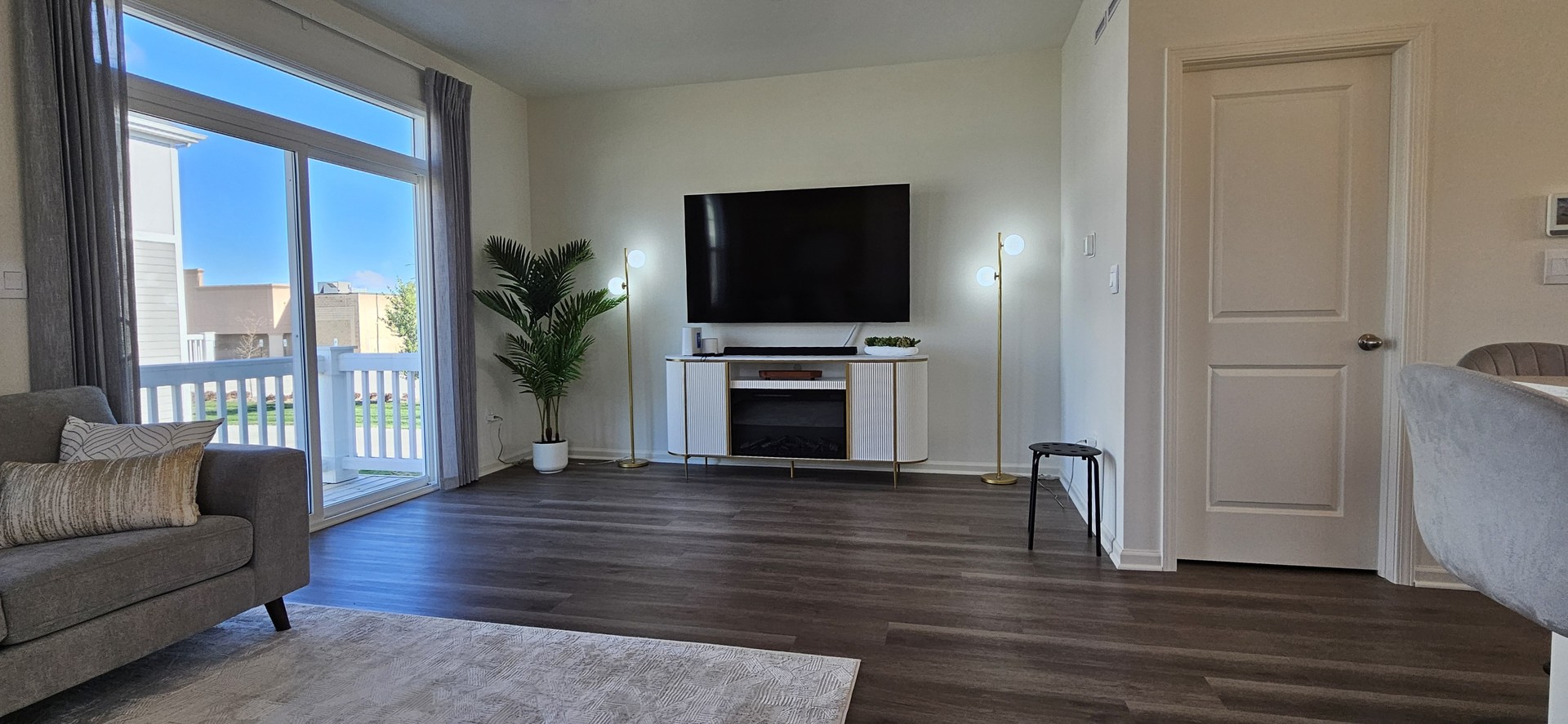 2227 Glacier Street, Mundelein, IL 60060