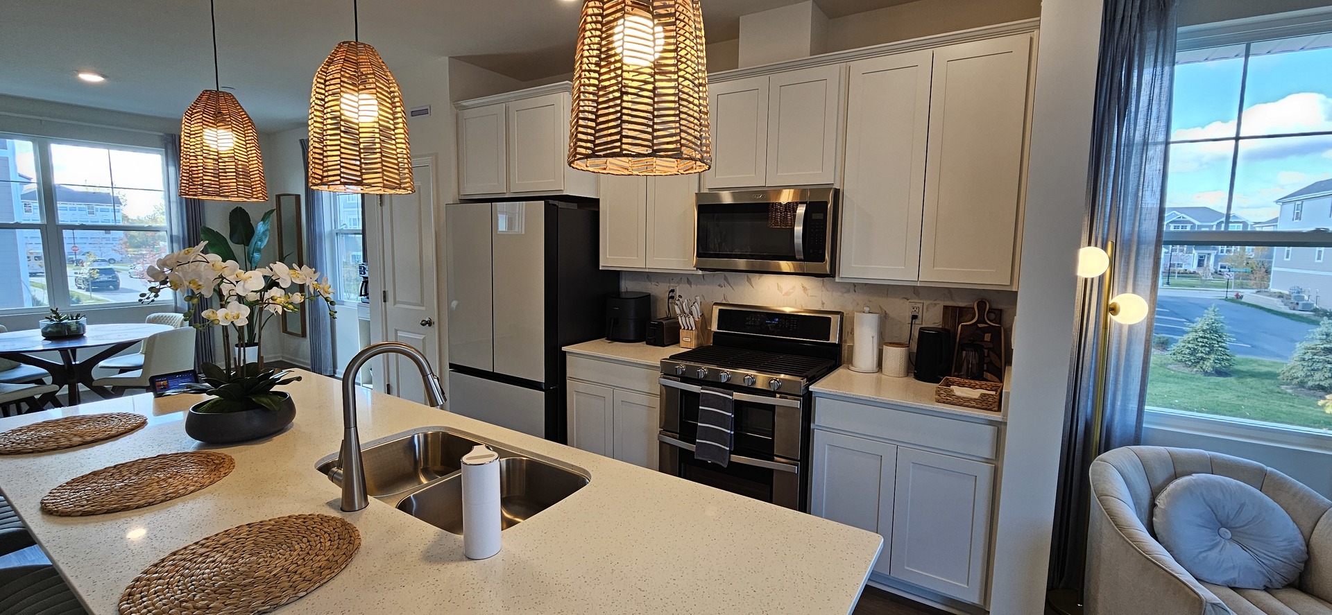 2227 Glacier Street, Mundelein, IL 60060