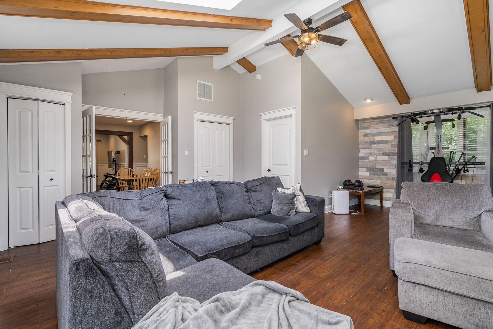 16000 Long Avenue, Oak Forest, IL 60452