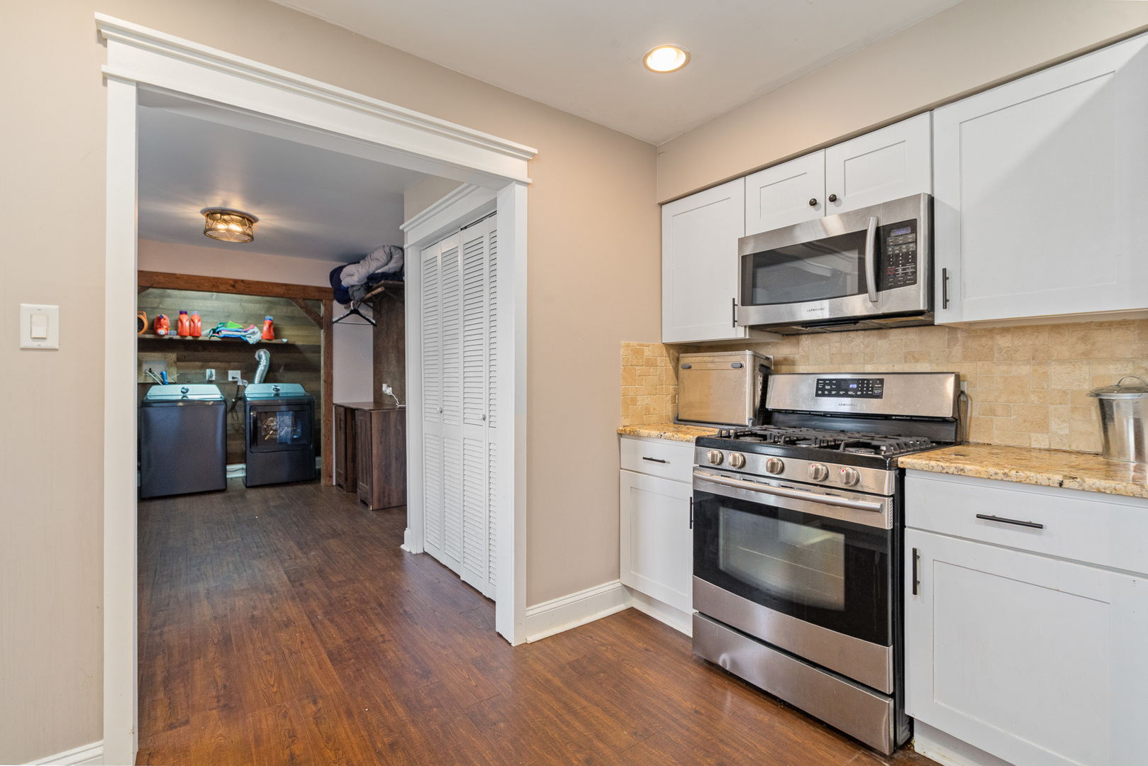 16000 Long Avenue, Oak Forest, IL 60452