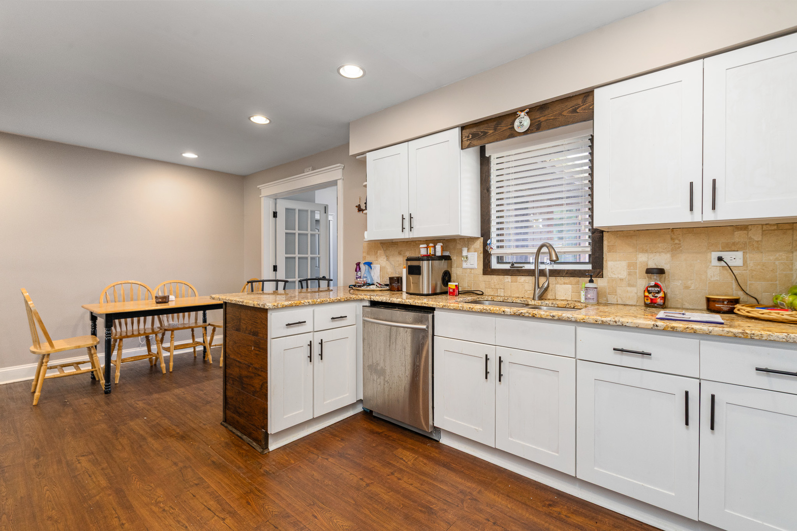 16000 Long Avenue, Oak Forest, IL 60452