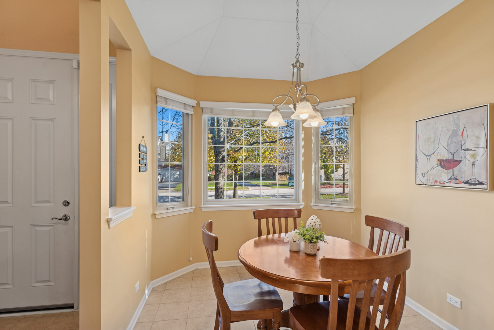 706 Owl Creek Lane, Gurnee, IL 60031