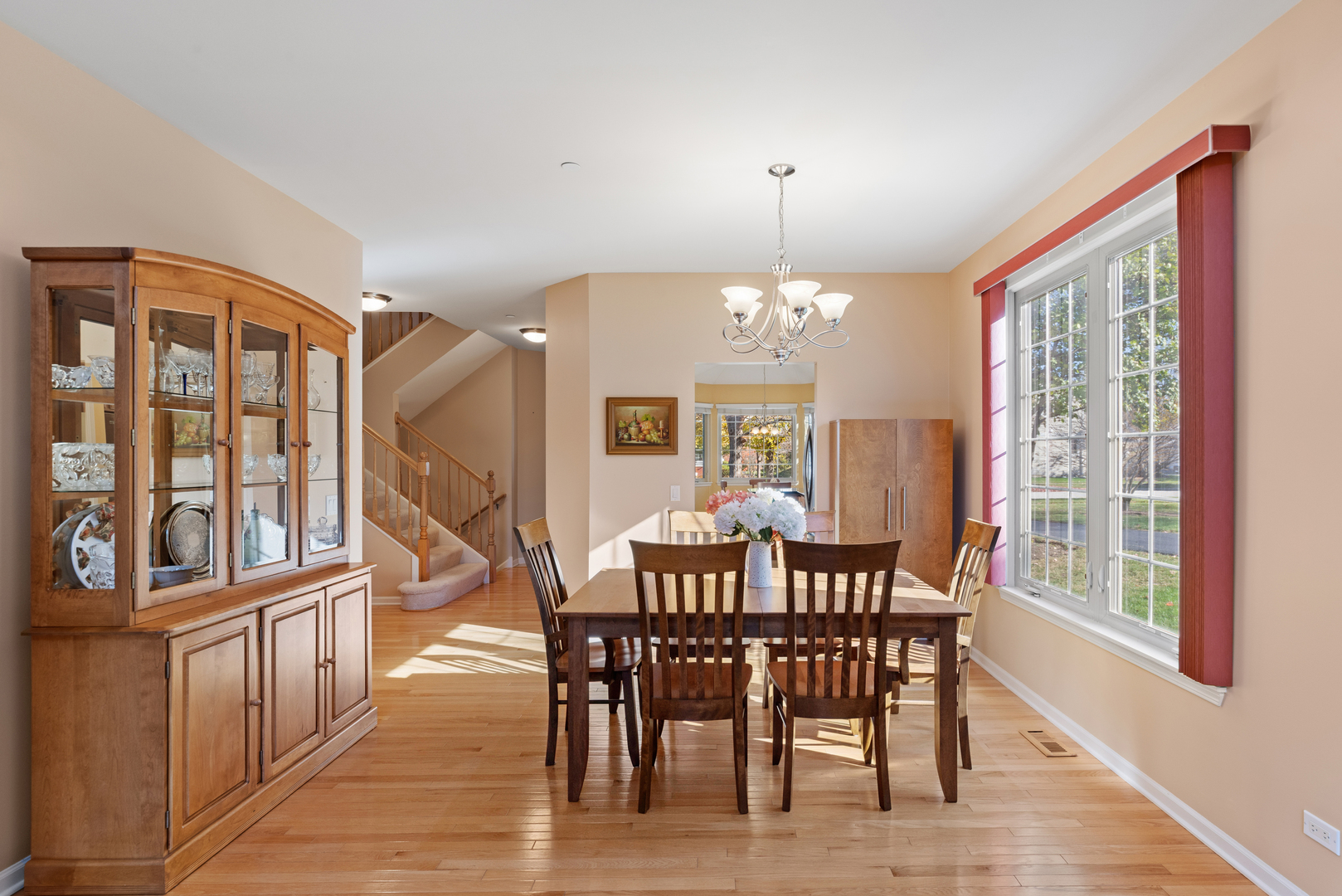 706 Owl Creek Lane, Gurnee, IL 60031