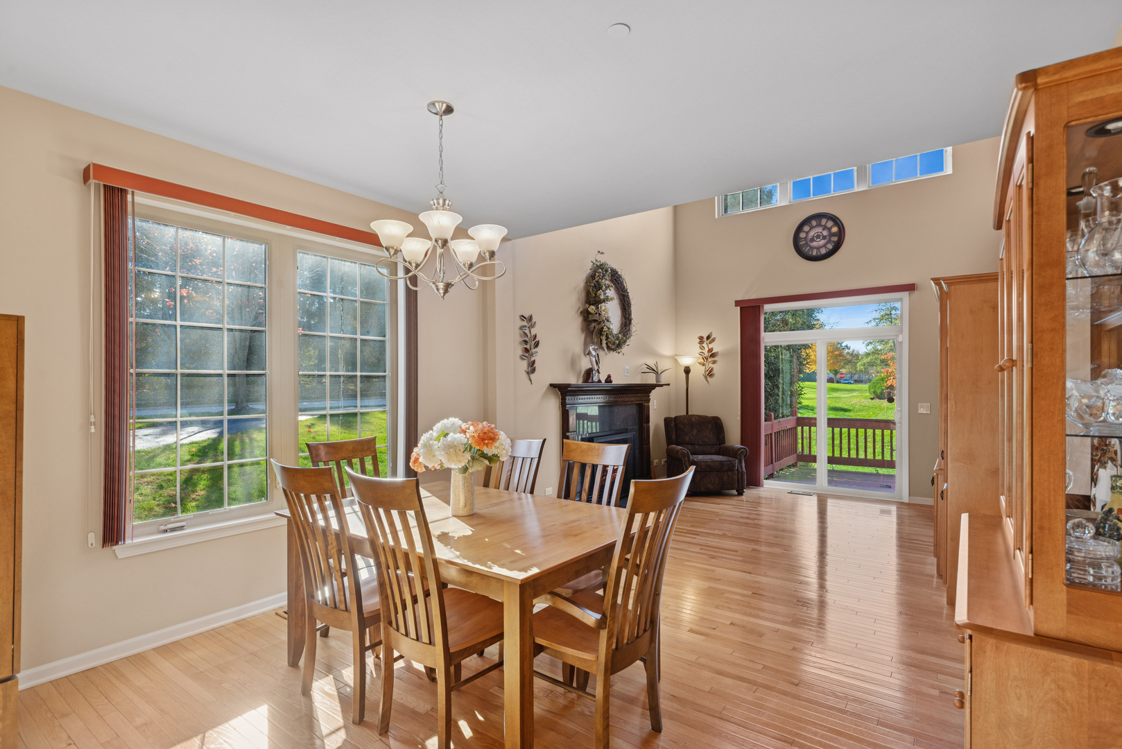 706 Owl Creek Lane, Gurnee, IL 60031